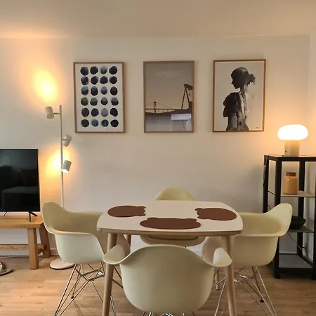 Townhouse Med Traeterrasse Odense