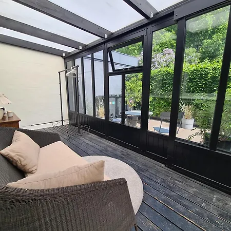 Townhouse Med Traeterrasse Apartment
