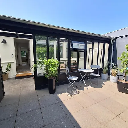 Apartment Townhouse Med Traeterrasse *